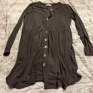 Large polyester blend top